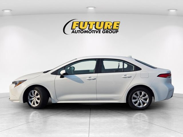 Certified 2025 Toyota Corolla LE FWD image 9