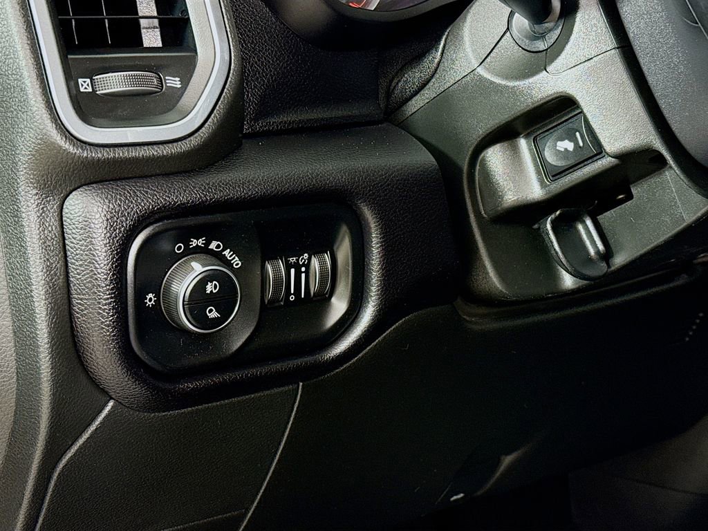 Used 2022 RAM 4500 Laramie AWD/4WD image 10