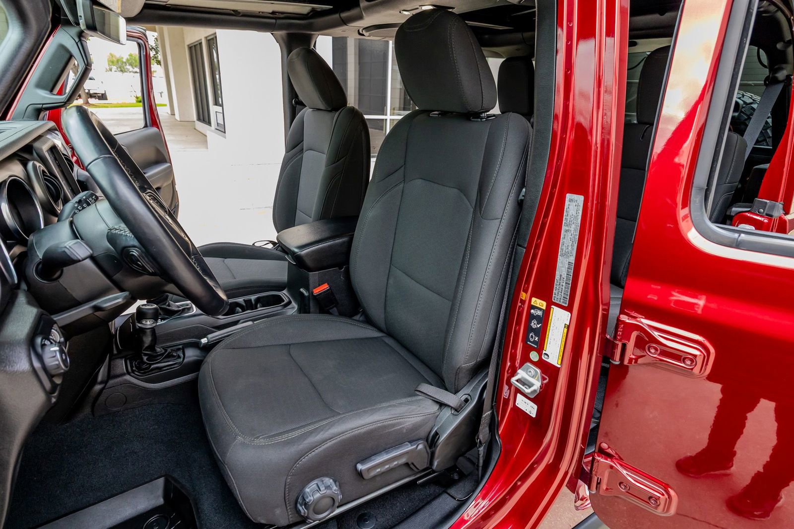 Used 2022 Jeep Wrangler Unlimited Sport image 30