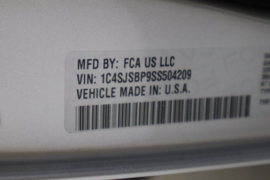 Used 2025 Jeep Wagoneer L Series II w/ Convenience Group I image 52