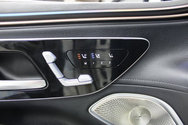 Used 2023 Mercedes-Benz EQS 580 4MATIC SUV image 21
