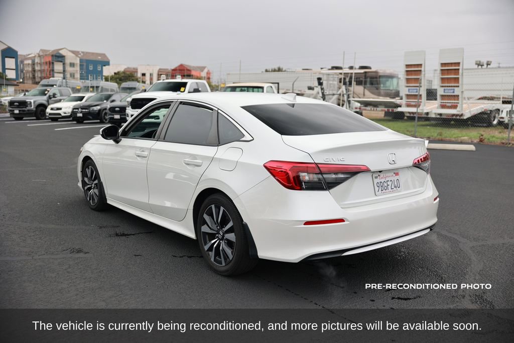 Used 2022 Honda Civic EX image 3