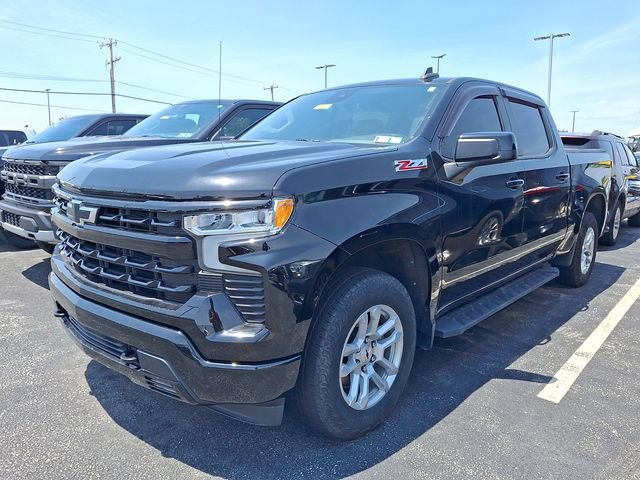 Used 2022 Chevrolet Silverado 1500 RST AWD/4WD image 3