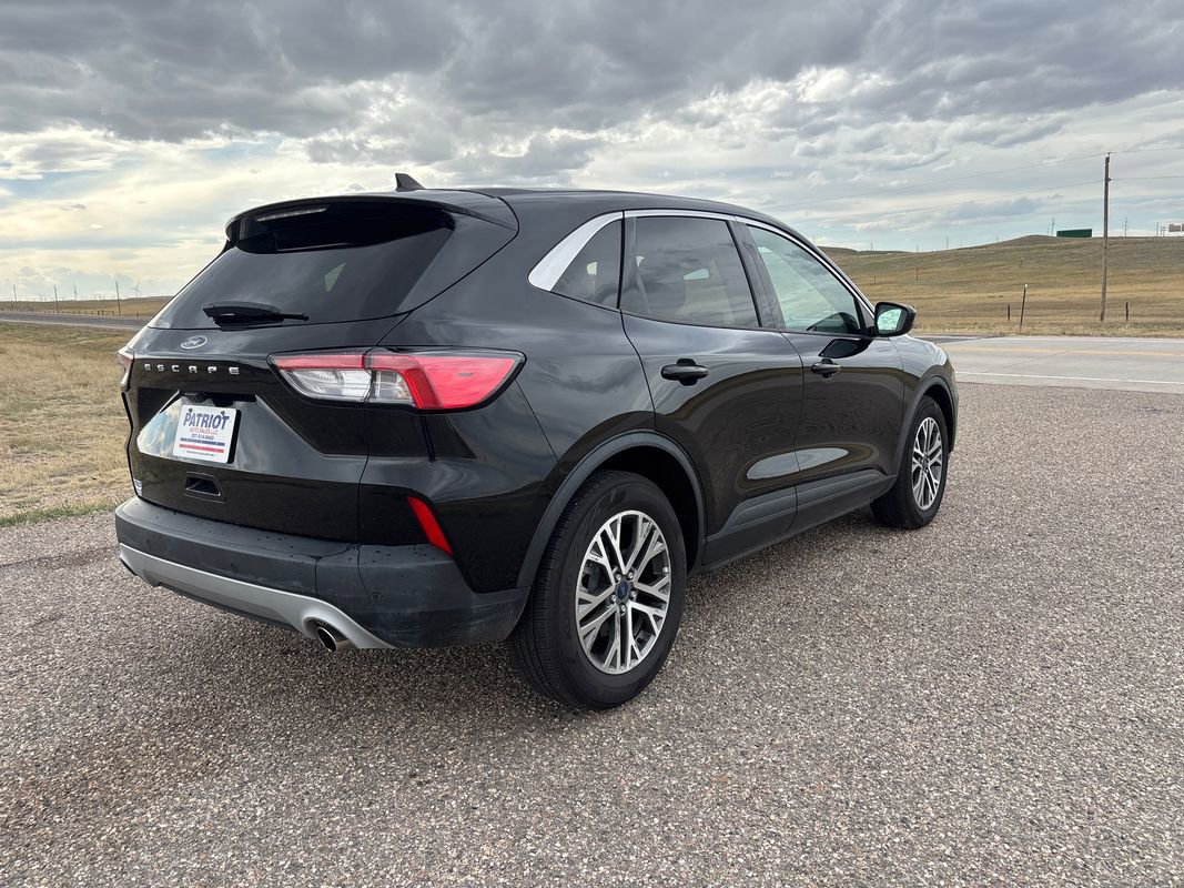 Used 2022 Ford Escape SEL image 5