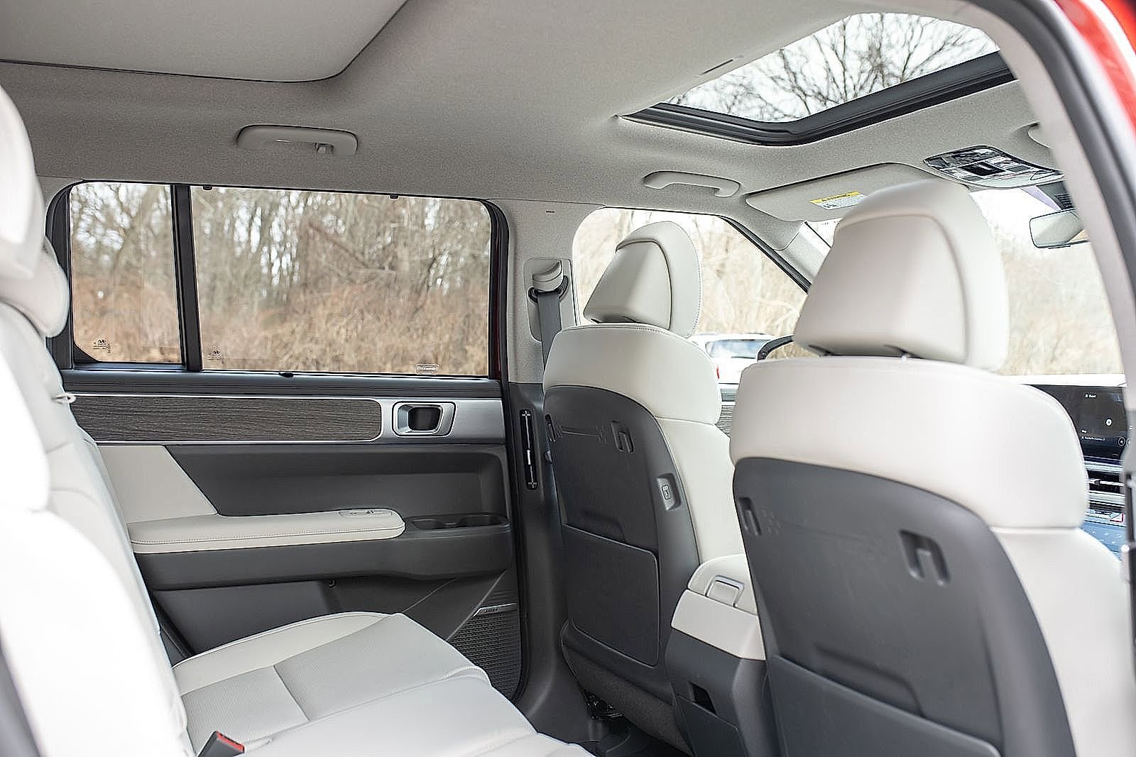 Used 2024 Hyundai Santa Fe Limited image 27