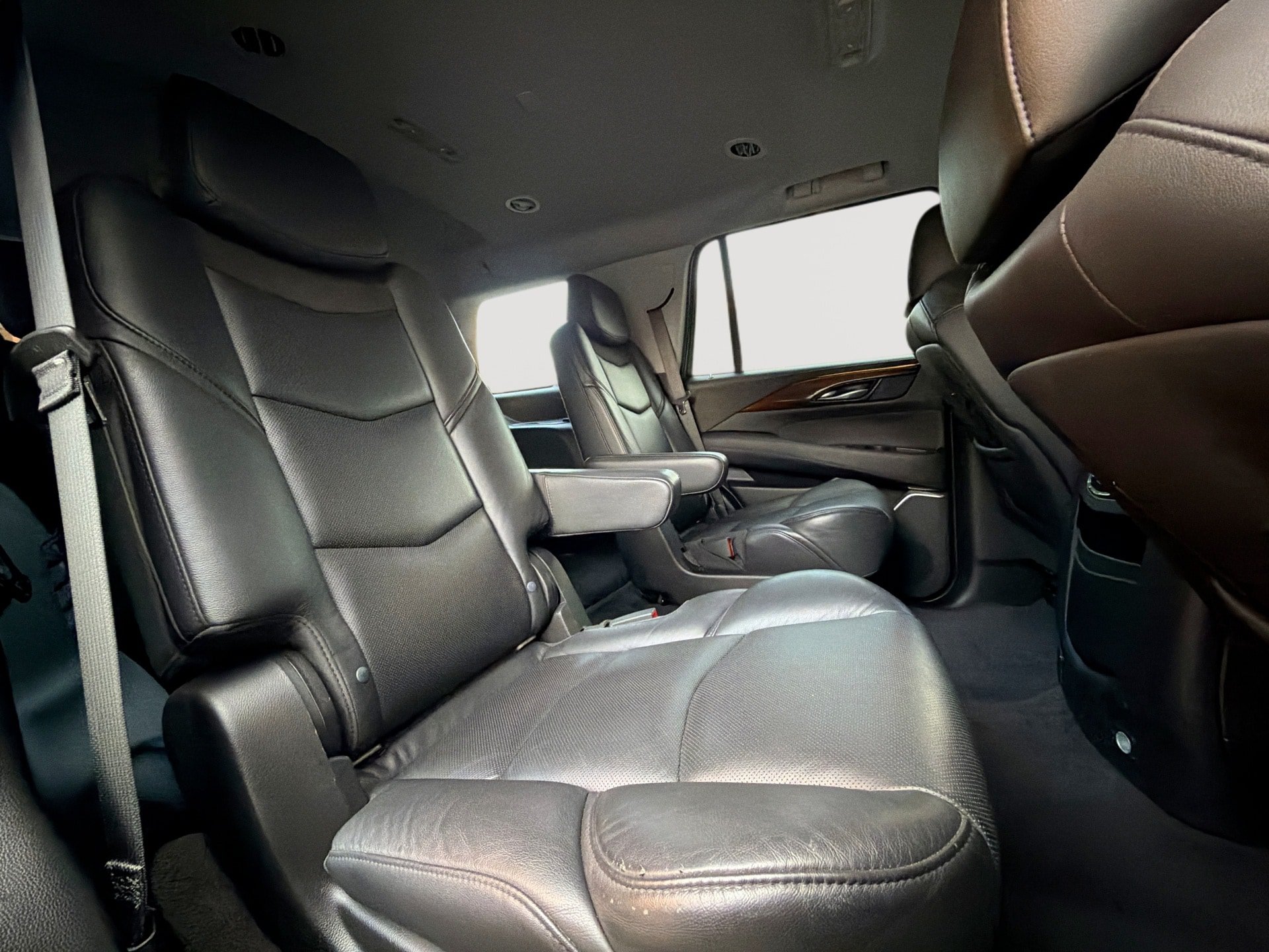 Used 2020 Cadillac Escalade Luxury AWD/4WD image 26