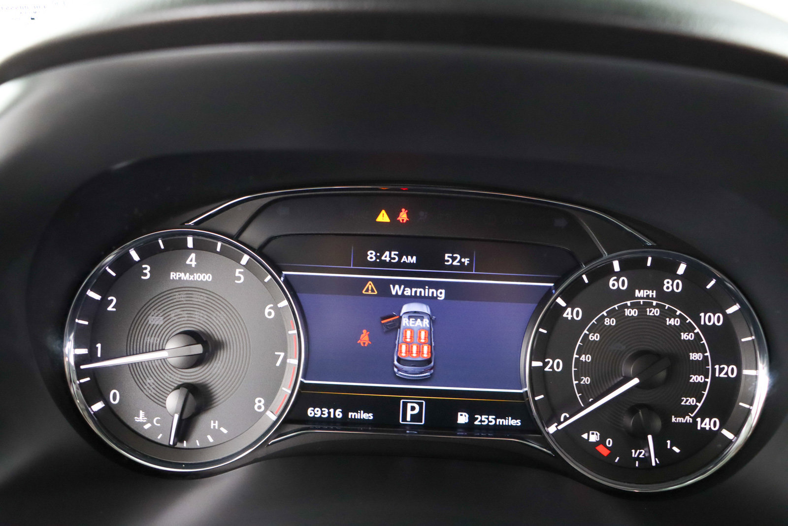 Used 2023 INFINITI QX80 Luxe w/ Cargo Package image 16