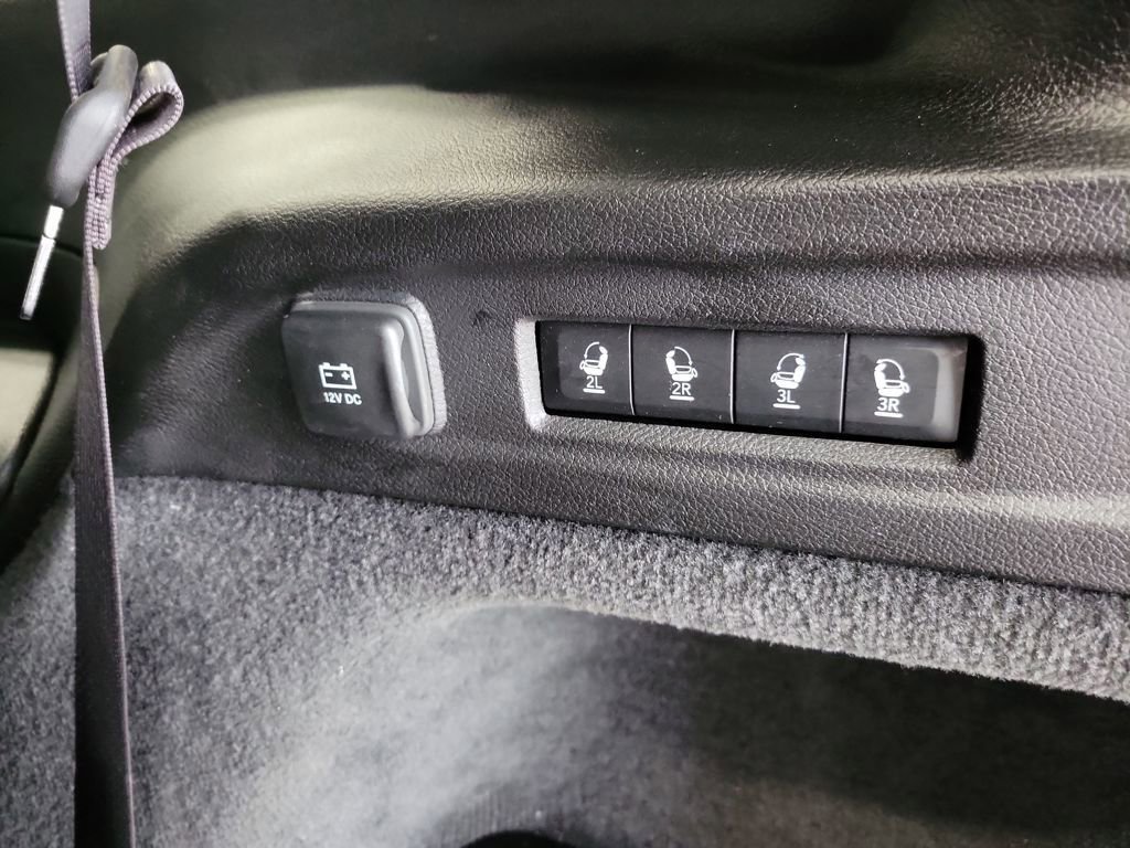 Used 2024 Jeep Grand Cherokee L Overland w/ Trailer Tow Package image 12