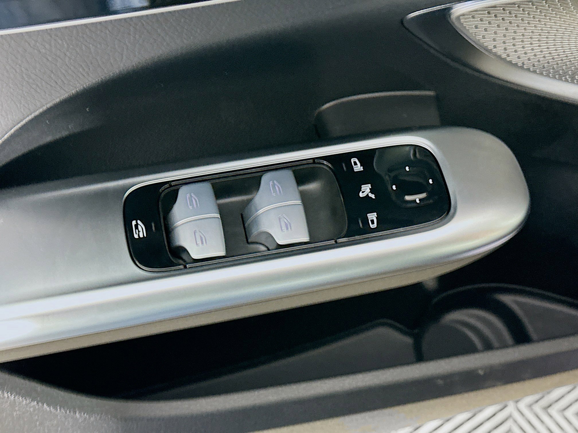 Used 2024 Mercedes-Benz C 300 4MATIC Sedan image 15