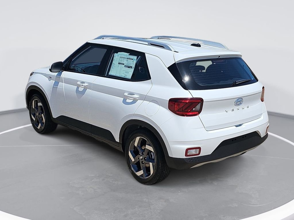 New 2026 Hyundai Venue SEL FWD image 7
