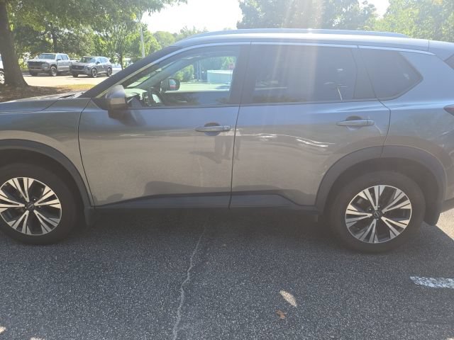 Certified 2023 Nissan Rogue SV w/ SV Premium B Package AWD/4WD image 2