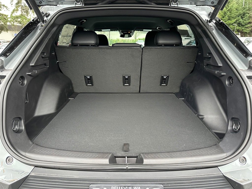 New 2026 Chevrolet Equinox EV LT image 14