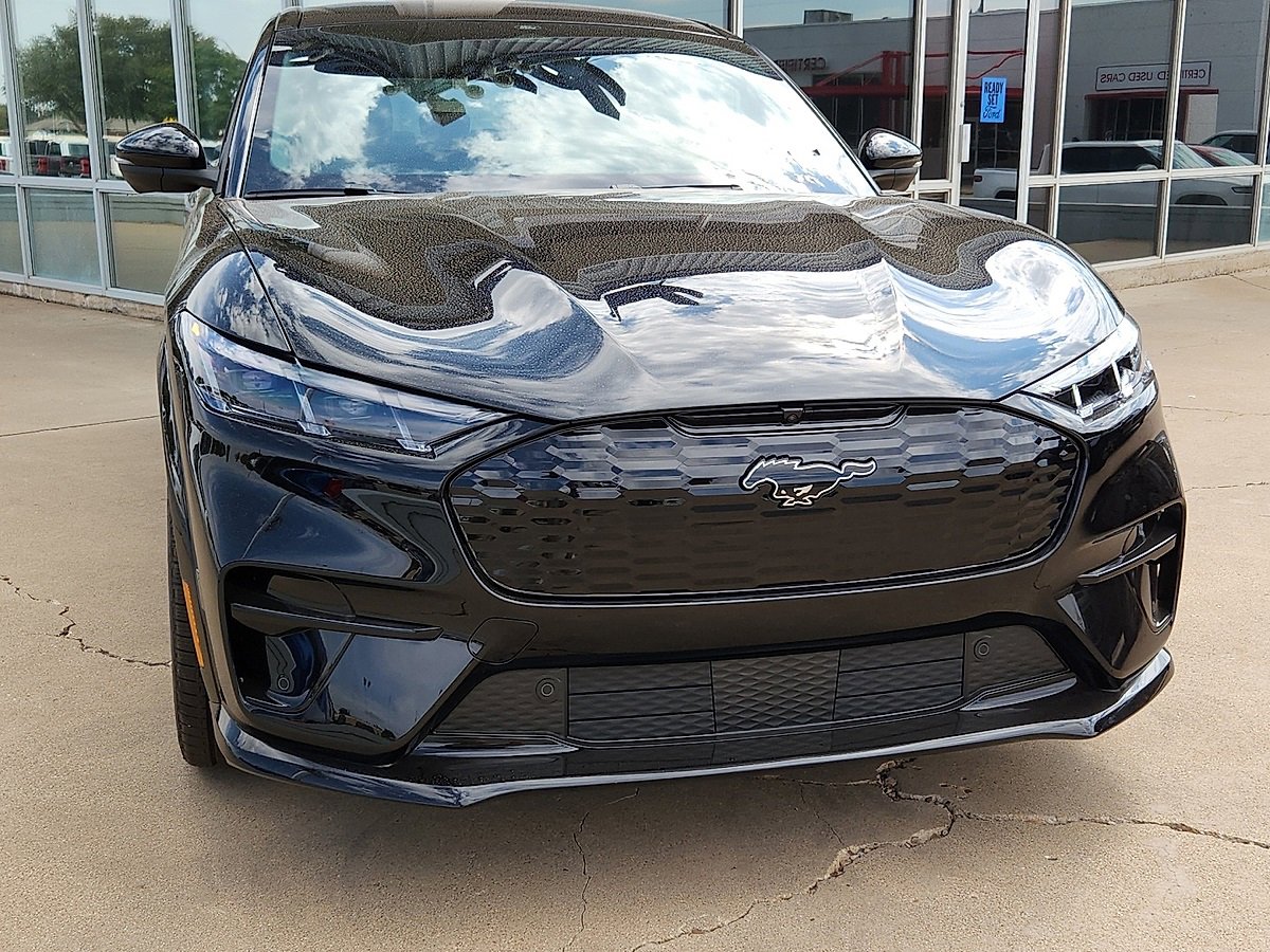 New 2025 Ford Mustang Mach-E GT image 4