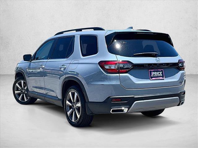Used 2025 Honda Pilot Touring image 13