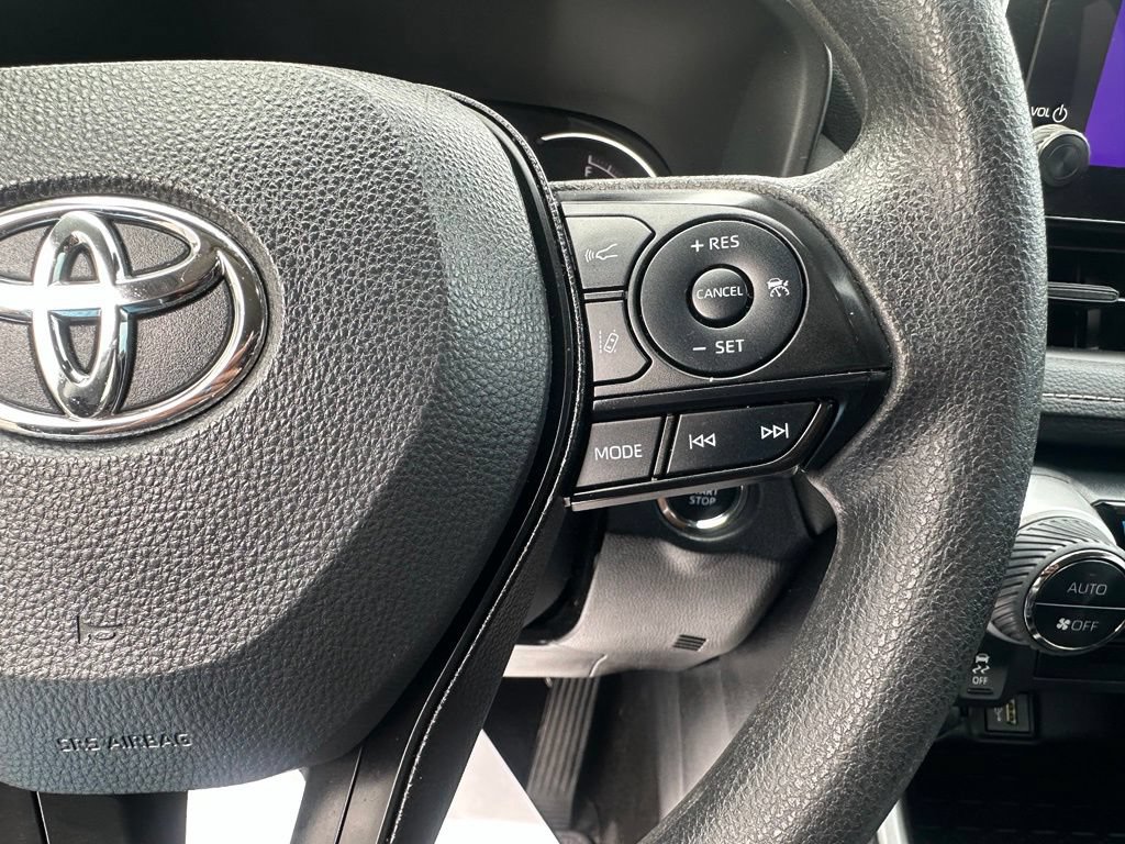Used 2024 Toyota RAV4 XLE w/ Convenience Package FWD image 16