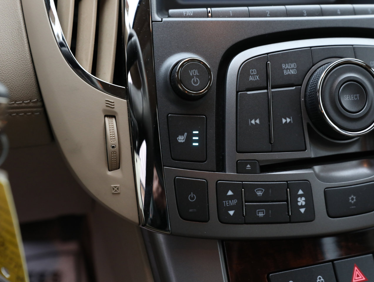 Used 2012 Buick LaCrosse Premium w/ Entertainment Package image 17