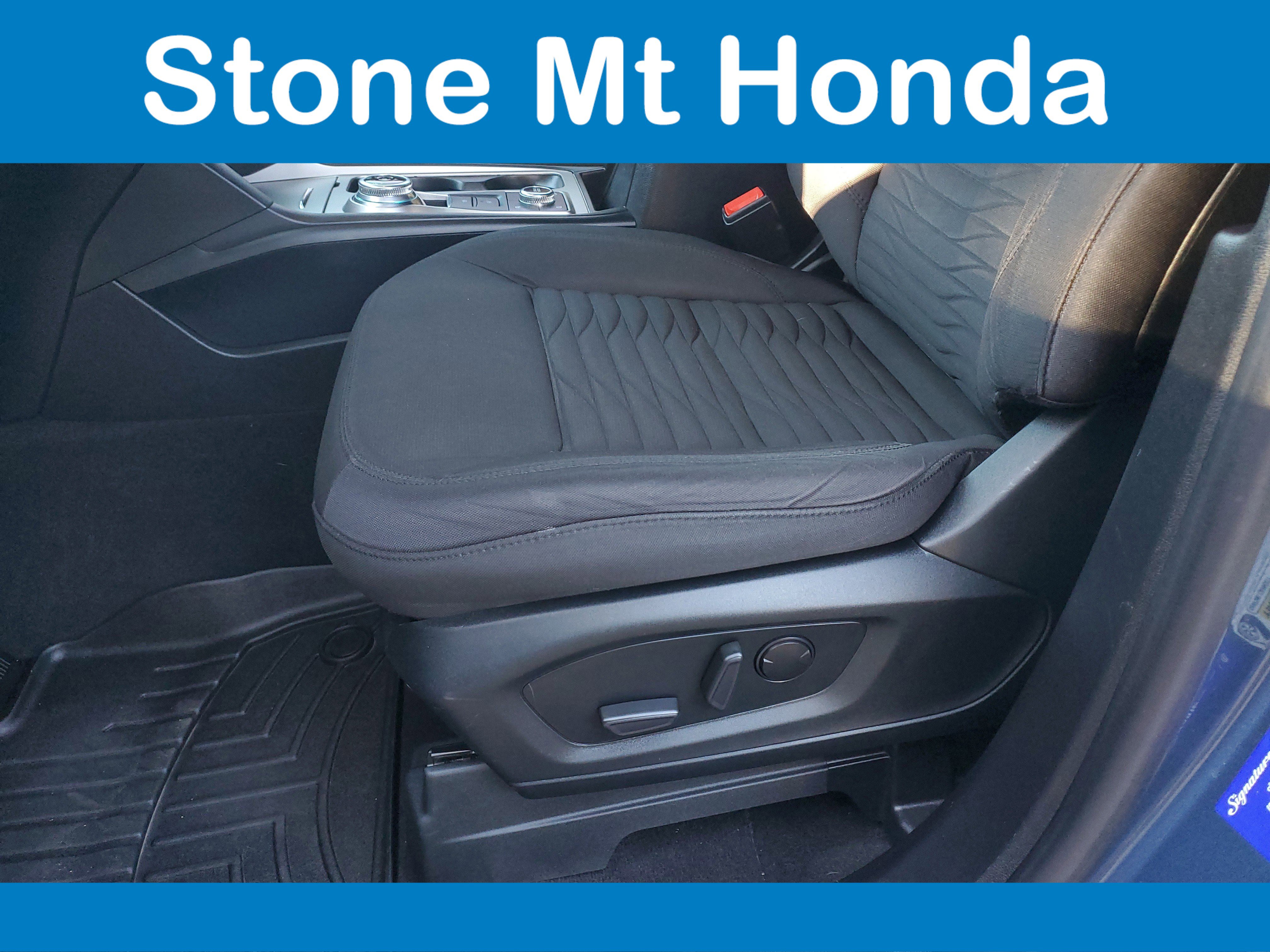 Used 2020 Ford Explorer XLT w/ Comfort Package image 22