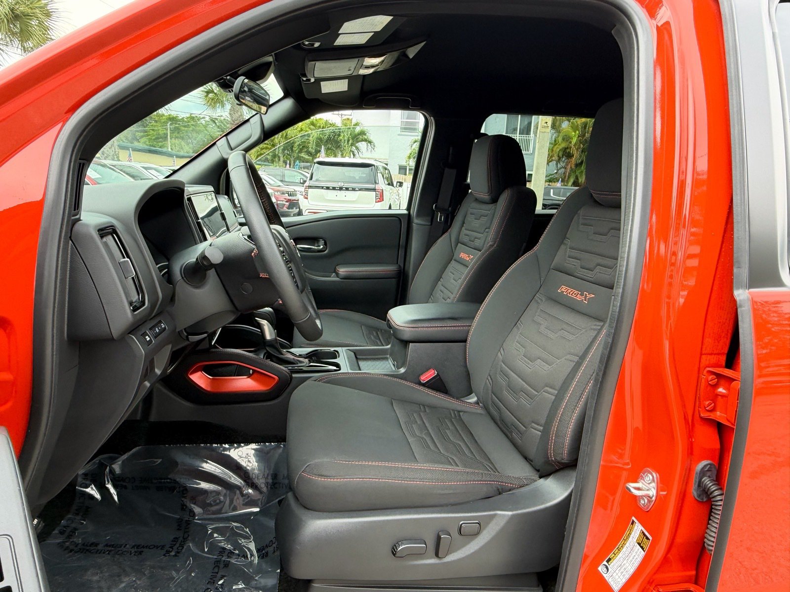 Certified 2025 Nissan Frontier Pro-X RWD image 9