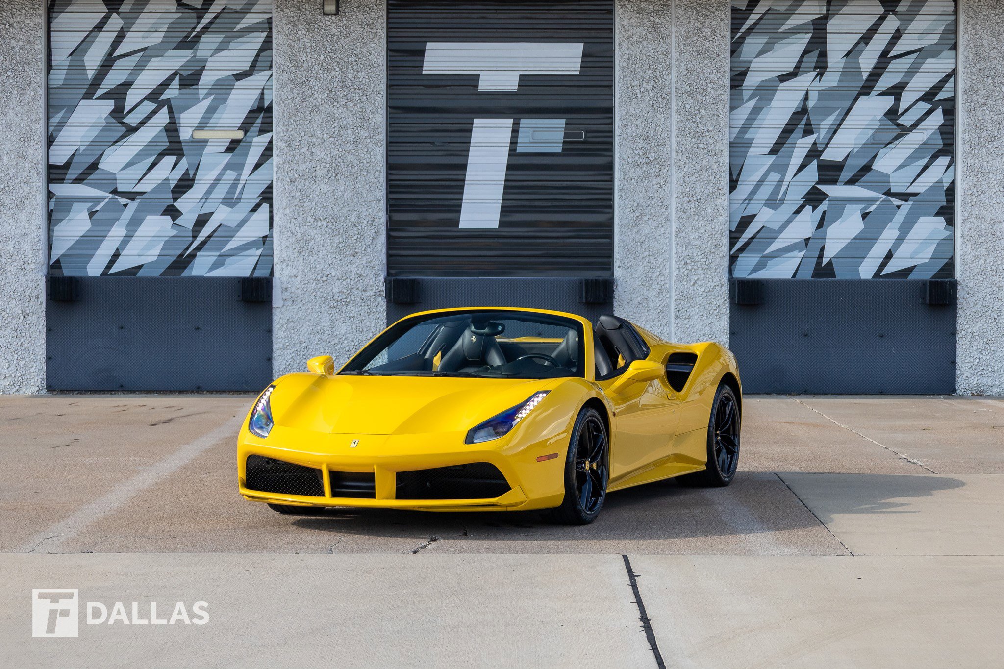 Used 2017 Ferrari 488 Spider RWD image 5