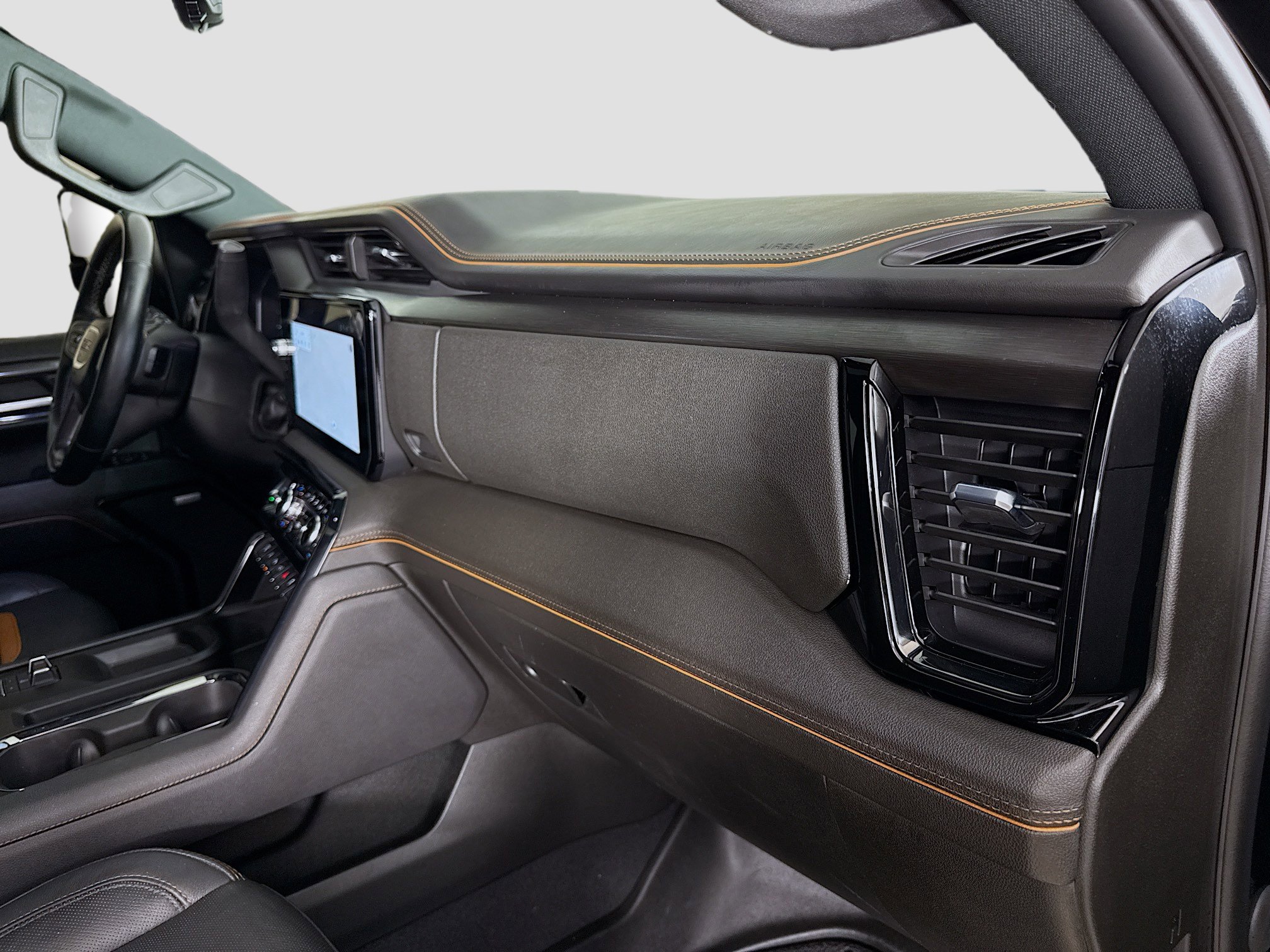 Used 2024 GMC Sierra 2500 AT4 w/ Technology Package image 32