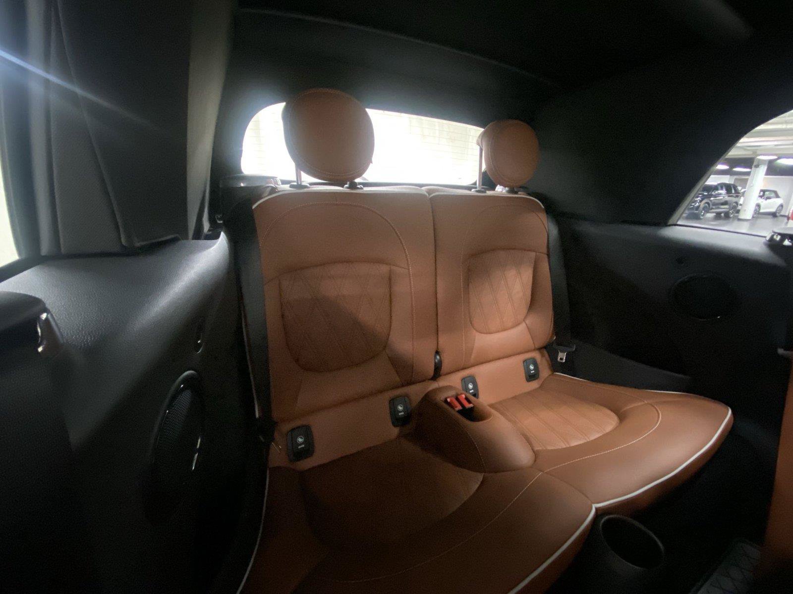 Used 2024 MINI Cooper S w/ Signature Upholstery Package FWD image 29