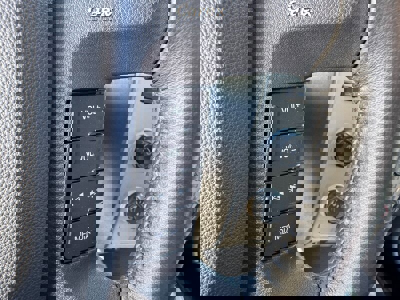 Used 2011 Ford Escape XLT FWD image 22