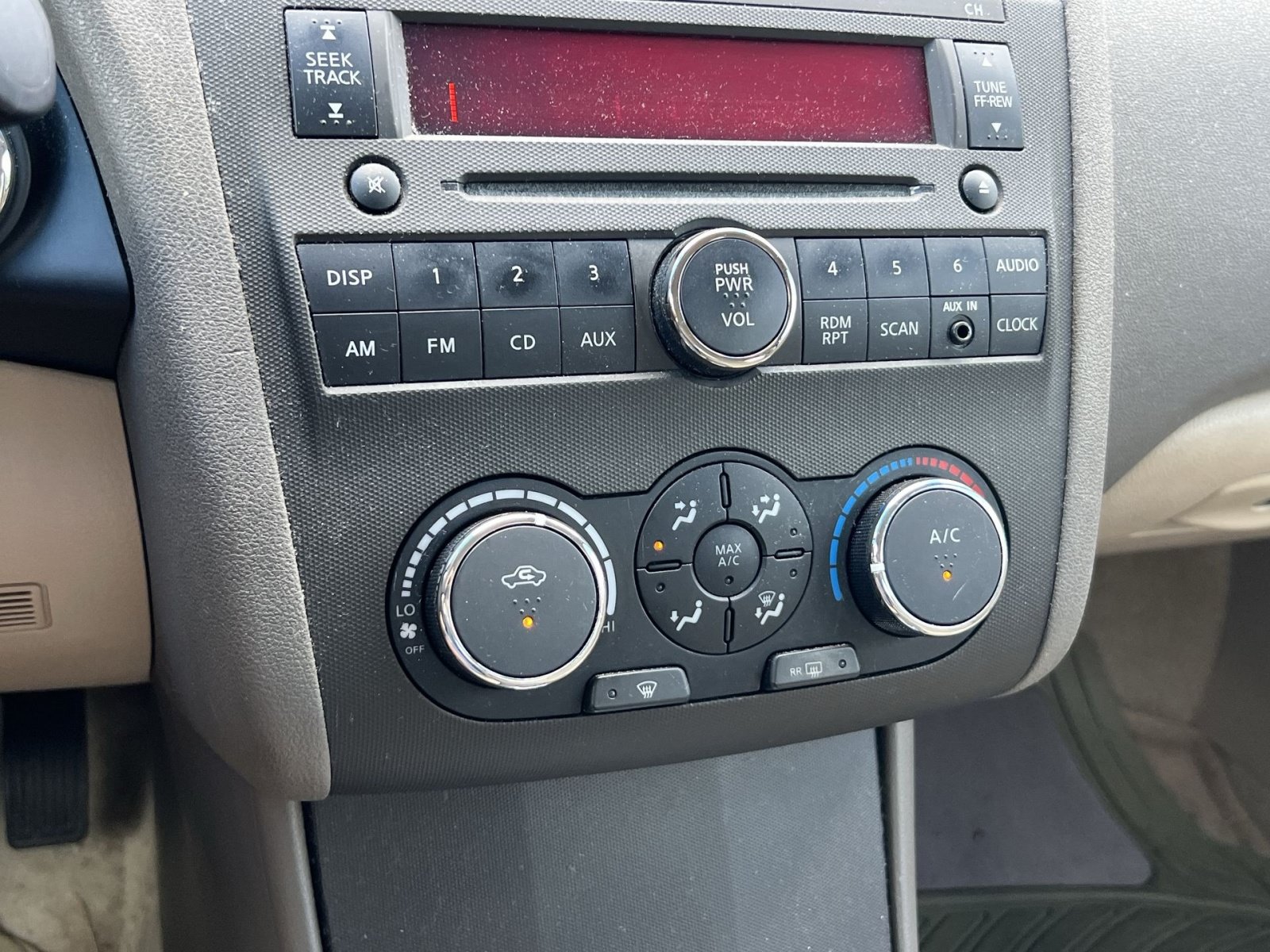 Used 2012 Nissan Altima 2.5 S FWD image 19