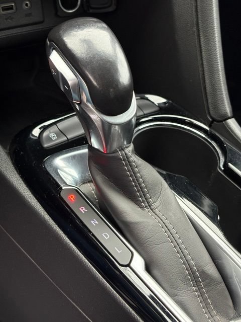 Used 2020 Buick Encore GX Essence FWD image 22