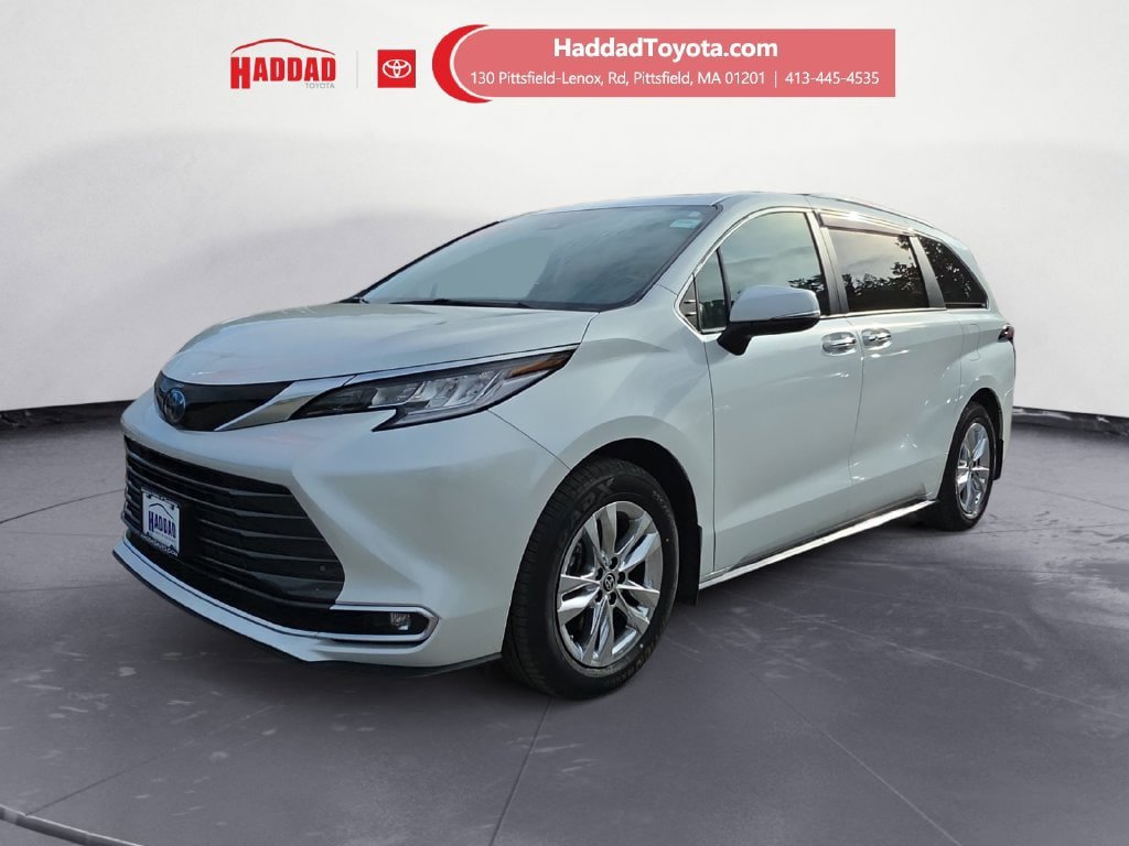 Used 2022 Toyota Sienna Limited