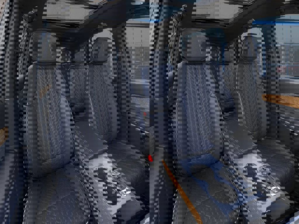 New 2026 Cadillac Vistiq Premium Luxury image 16