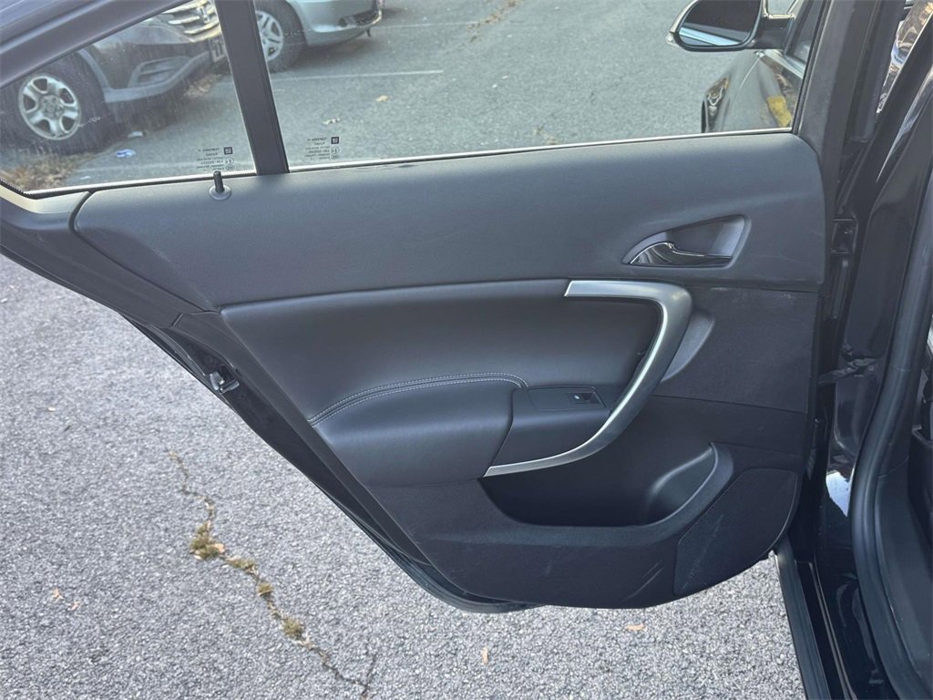 Used 2013 Buick Regal Premium image 10