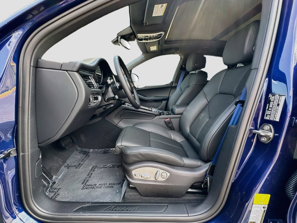 New 2026 Porsche Macan AWD/4WD image 5