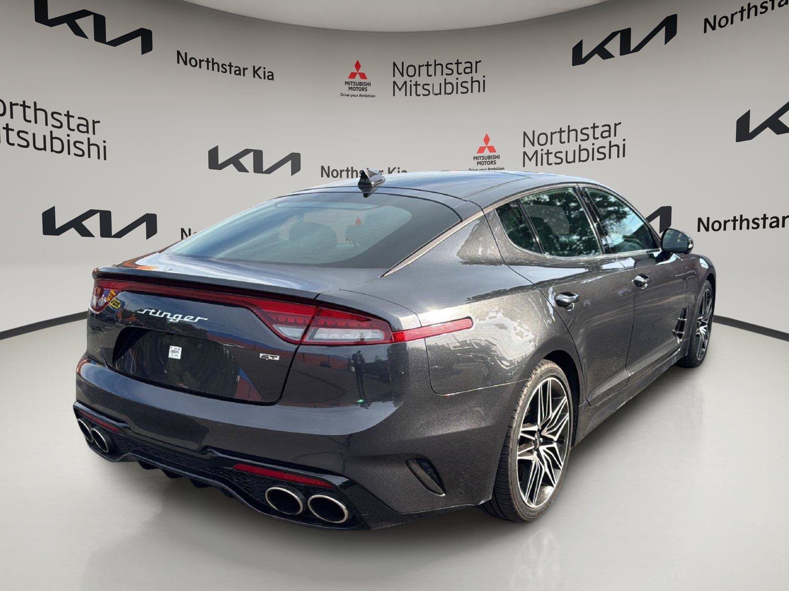 Used 2023 Kia Stinger GT2 RWD image 6