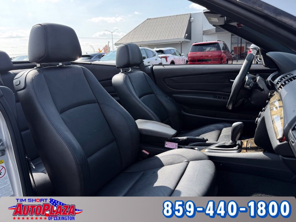 Used 2009 BMW 135i Convertible RWD image 16