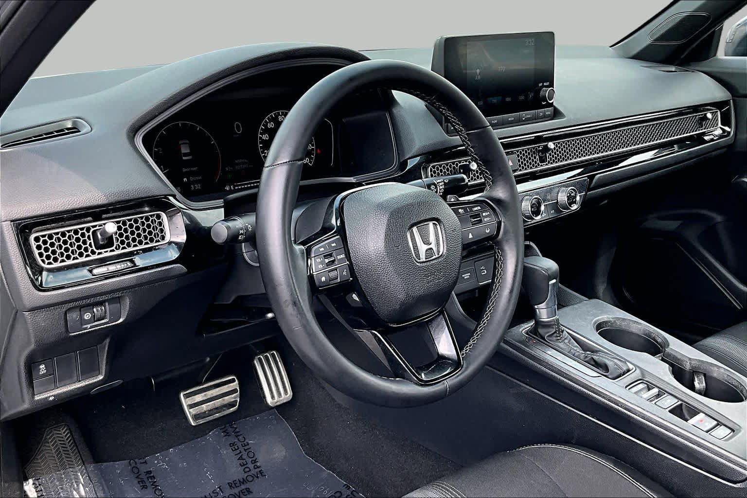 Used 2025 Honda Civic Sport image 18