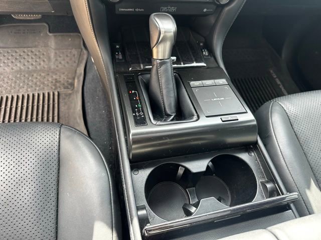 Used 2023 Lexus GX 460 Luxury w/ Accessory Package AWD/4WD image 16