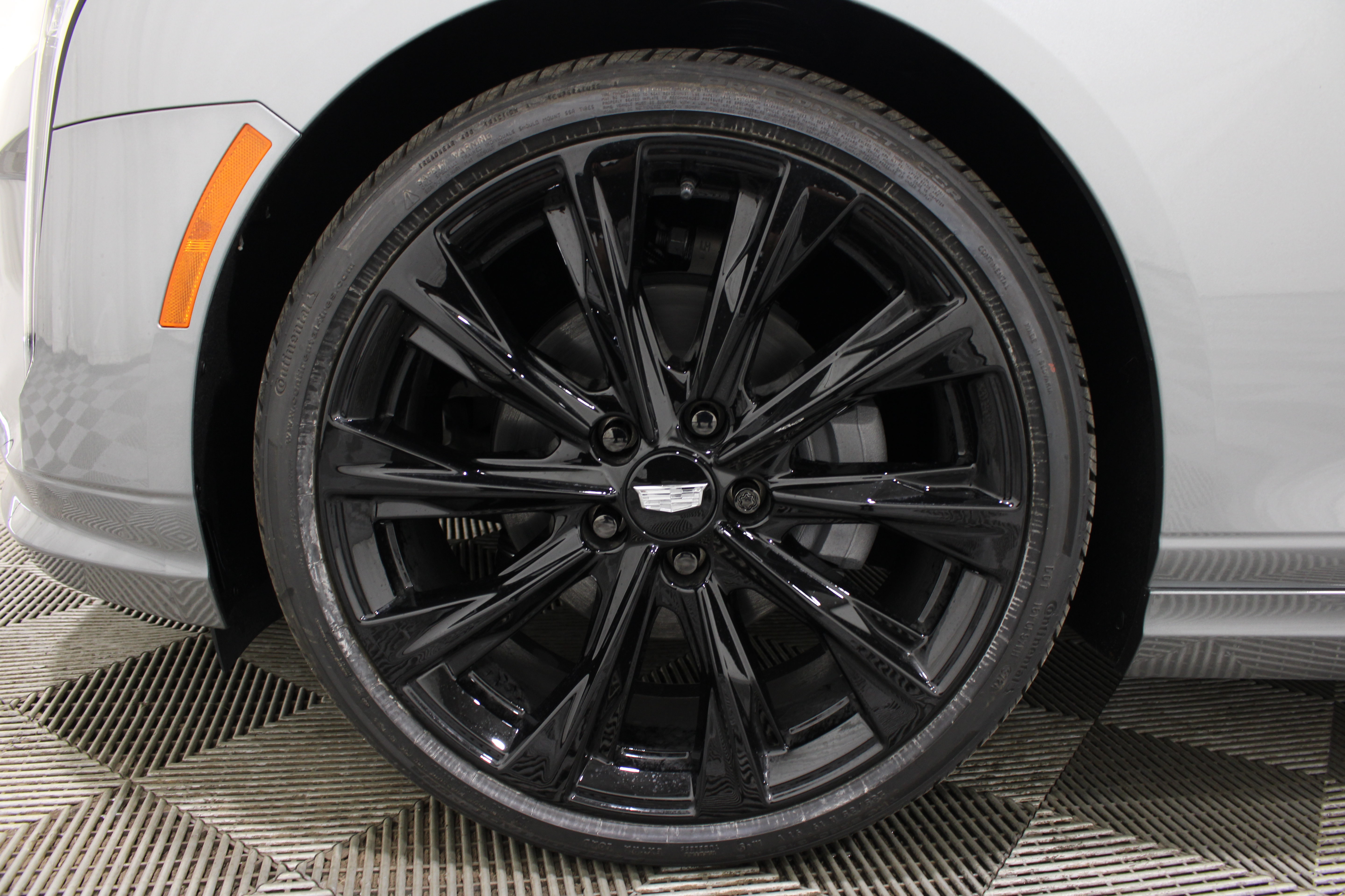 New 2026 Cadillac CT4 Luxury w/ LPO, ONYX Package RWD image 22