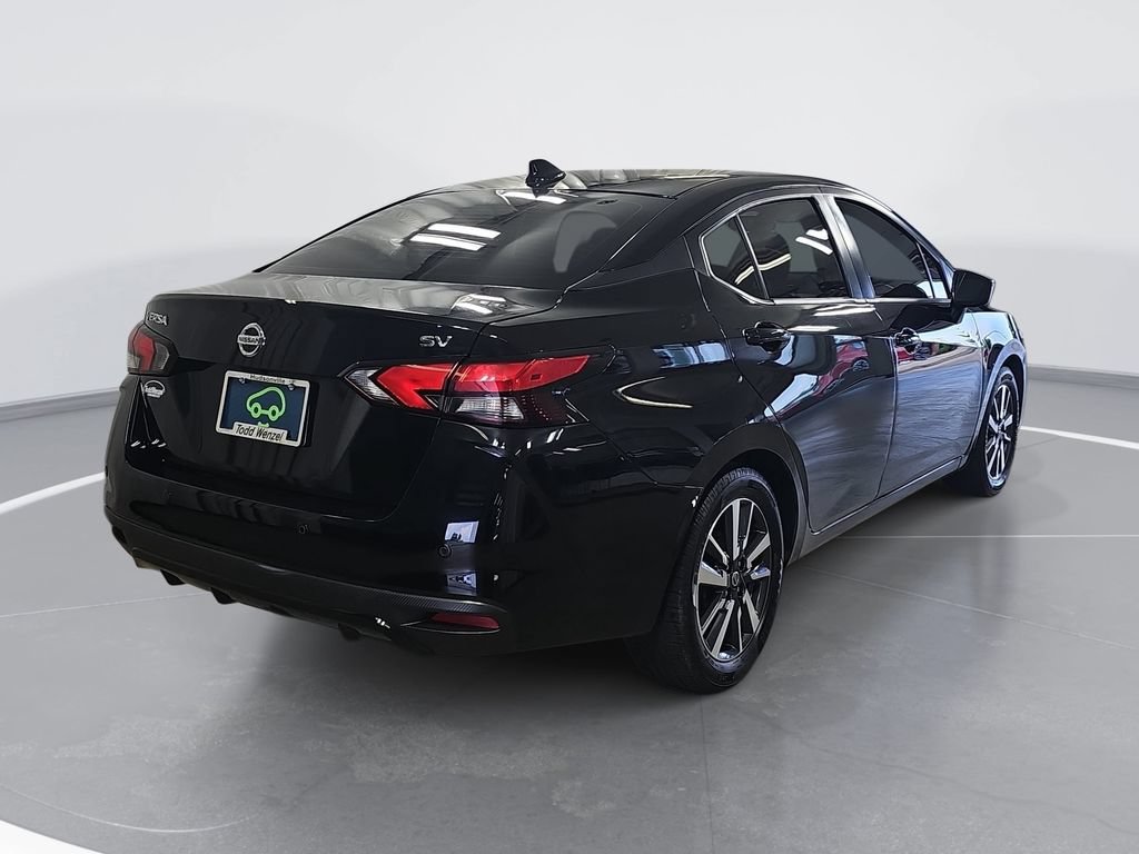 Used 2021 Nissan Versa SV FWD image 3