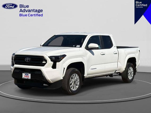 Used 2024 Toyota Tacoma SR5 AWD/4WD image 1