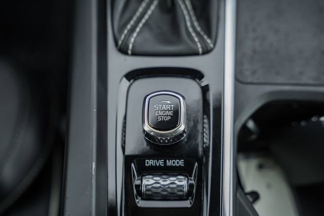 Used 2021 Volvo XC60 T6 R-Design w/ Advanced Package image 25