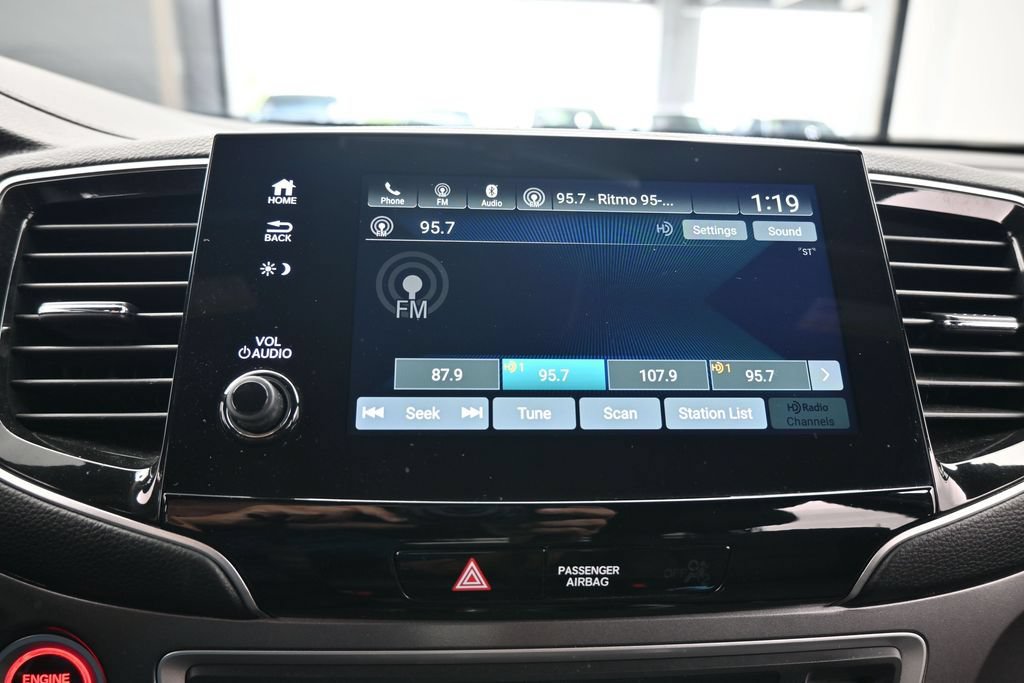 Used 2022 Honda Pilot Sport image 23