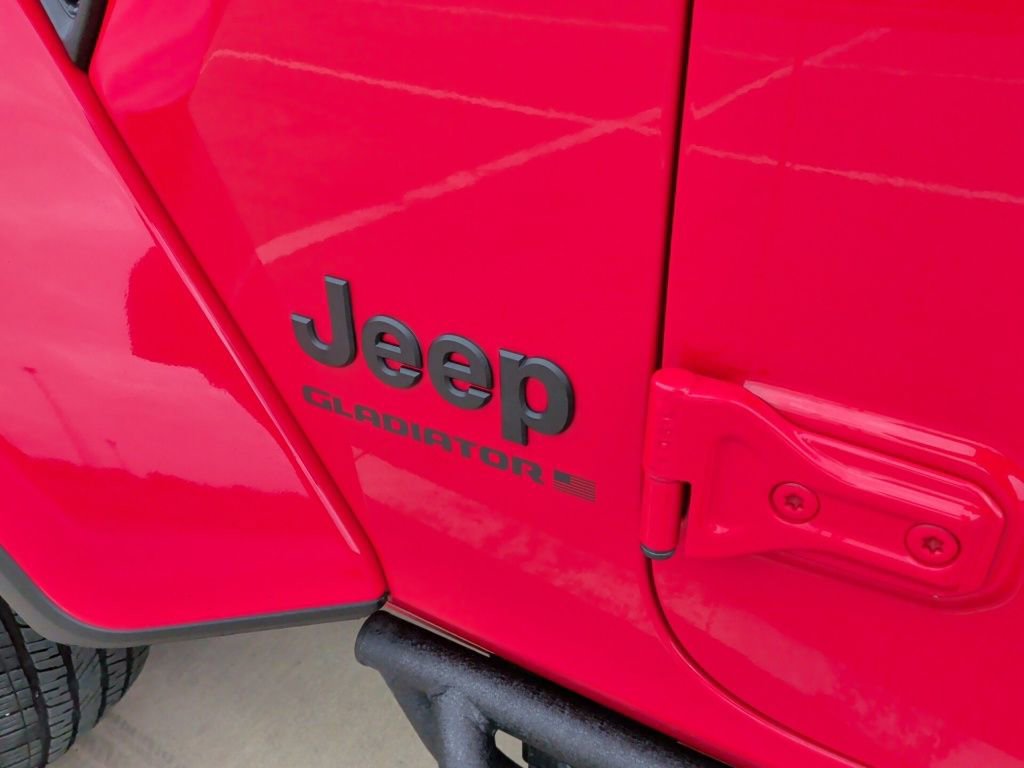 Used 2024 Jeep Gladiator Sport image 50