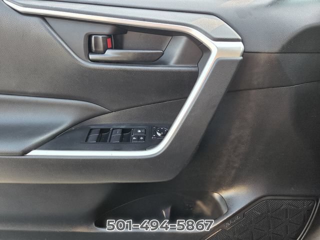 Used 2021 Toyota RAV4 LE FWD image 24