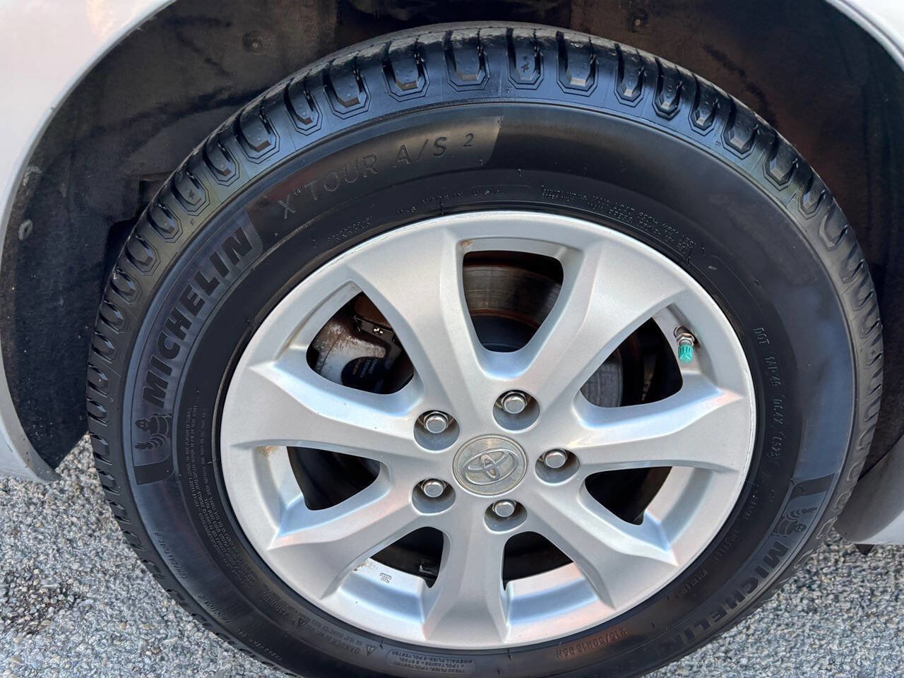 Used 2011 Toyota Camry LE w/ LE Extra-Value Pkg image 21