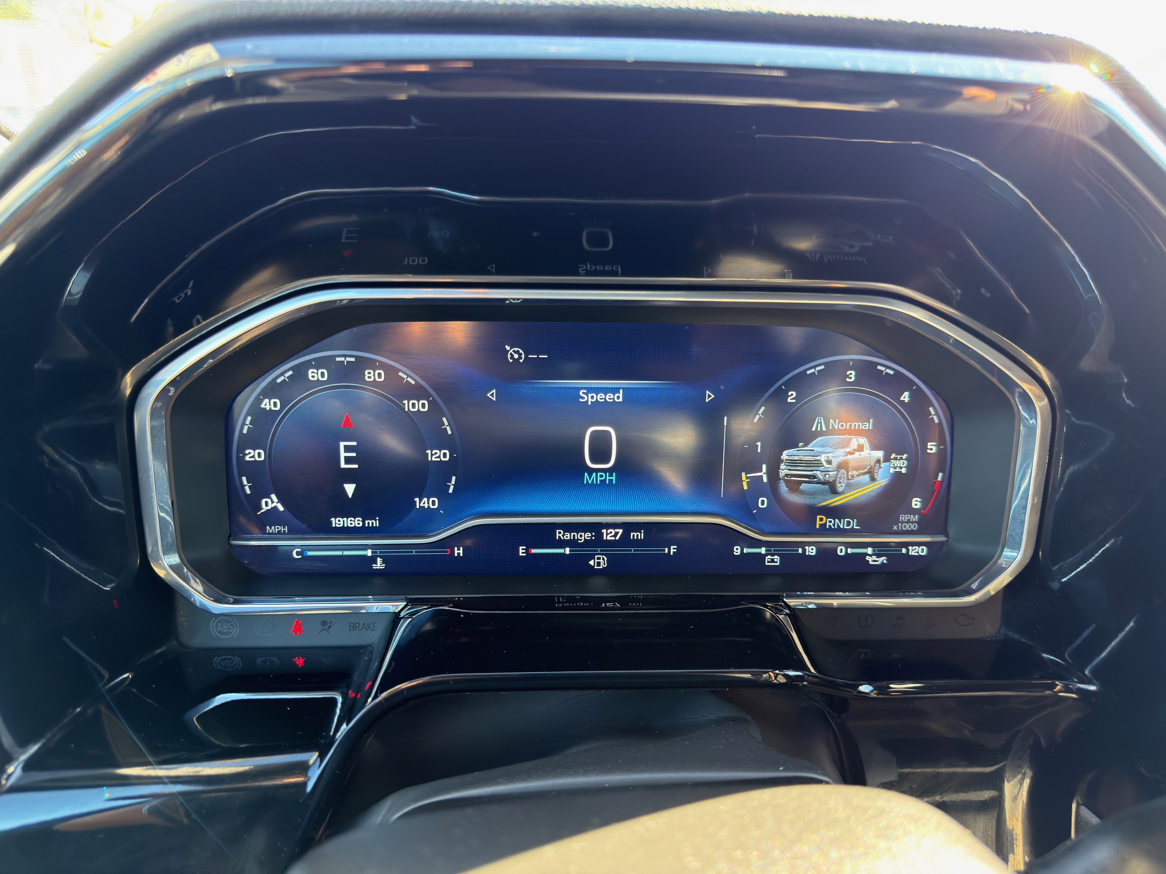 Used 2025 Chevrolet Silverado 2500 LT w/ Convenience Package image 34