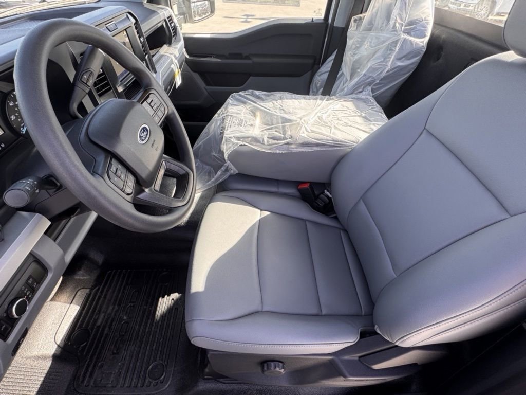Used 2025 Ford F350 XL w/ XL Chrome Package RWD image 16