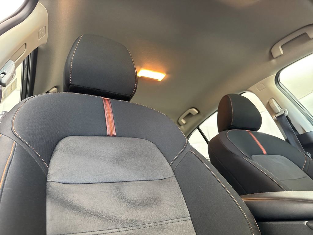 Used 2023 Nissan Sentra SR w/ Lighting Package FWD image 15