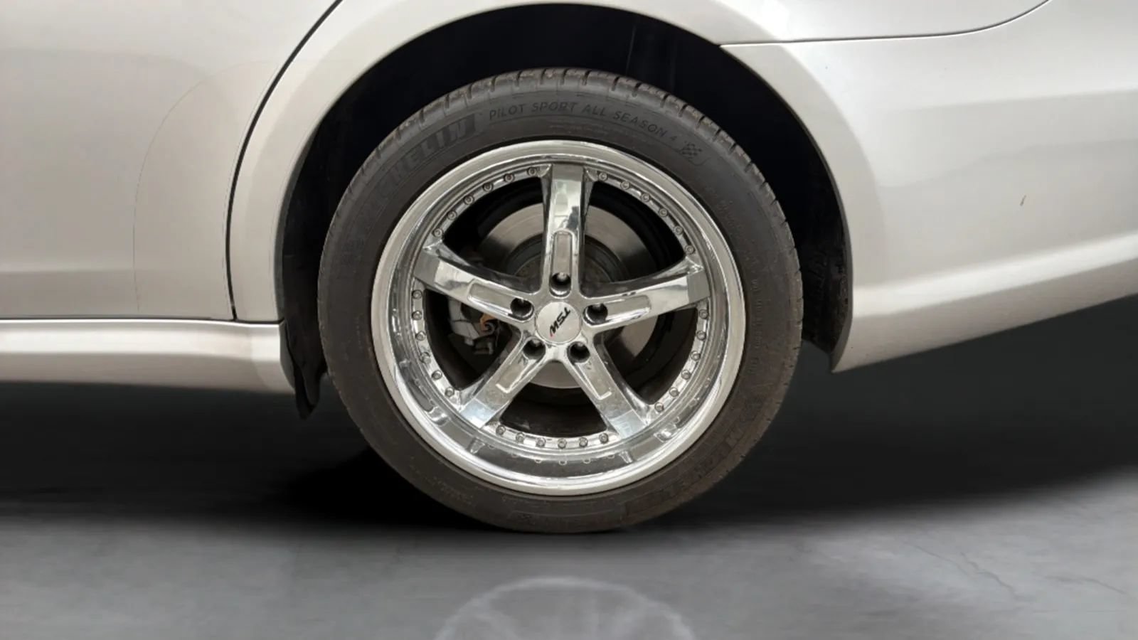 Used 2008 Mercedes-Benz CLS 550 image 25