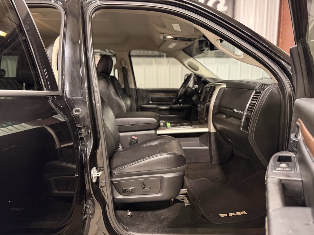 Used 2015 RAM 2500 Laramie w/ Convenience Group image 16