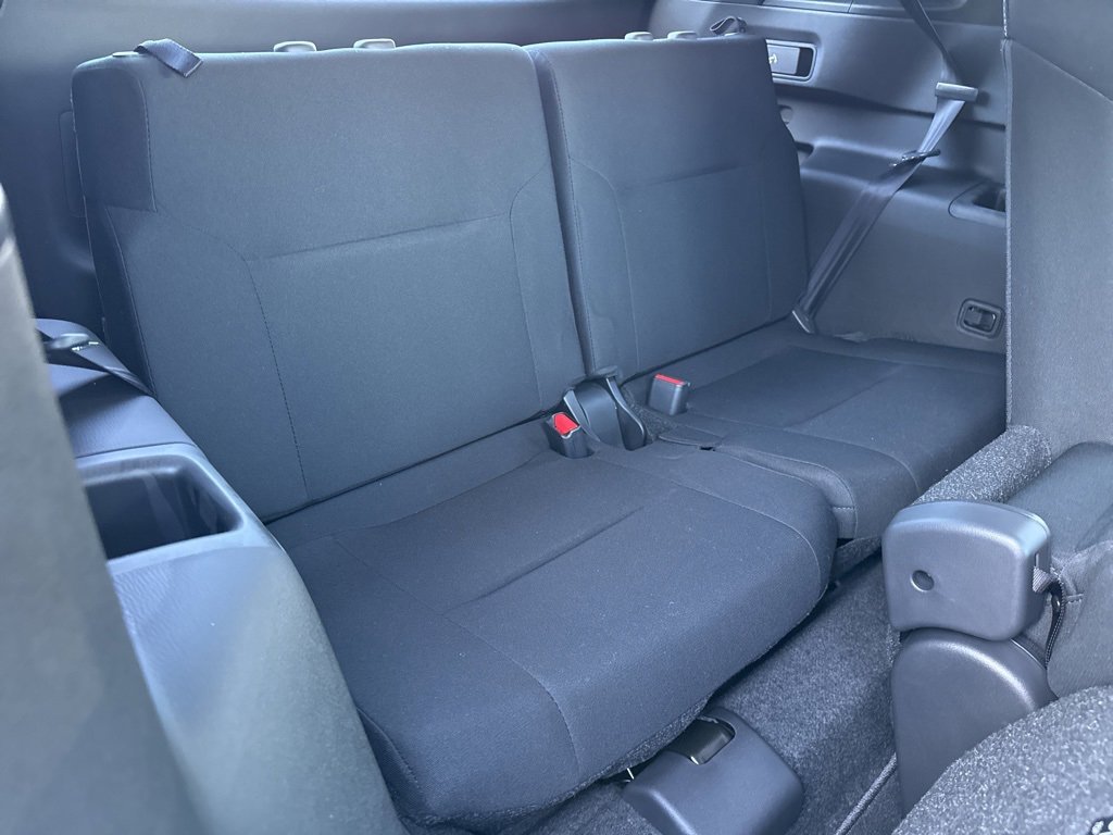 New 2025 Mitsubishi Outlander ES image 28
